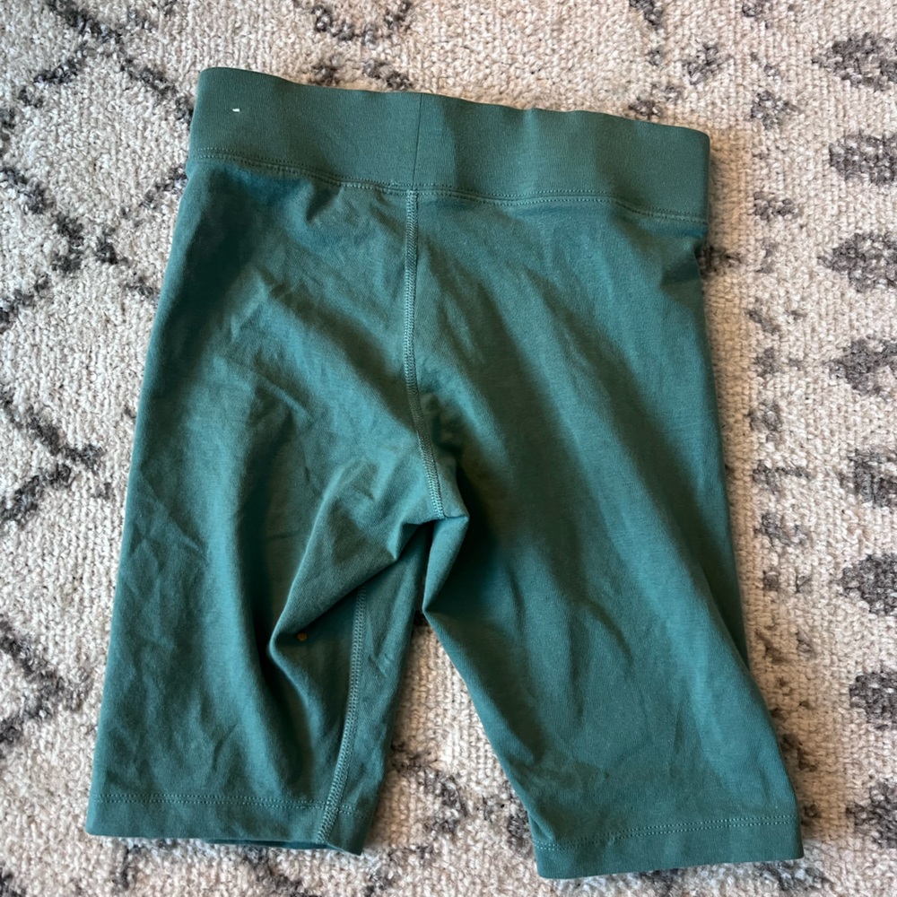 Nike sportswear essential bike shorts - Picture 4 of 4